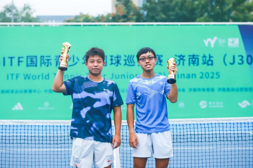 EwLMZ, 站第二站的, 男女双打冠 EwLMZ, 站第二站的, 男女双打冠